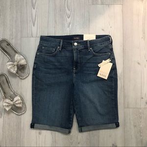 NWT! NYDJ Denim Brielle Shorts ✨